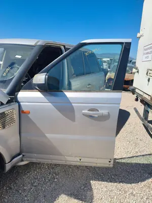 Foto de PUERTA DELANTERA IZQUIERDA LAND ROVER RANGE ROVER SPORT 2.7 Td V6 CAT (190 CV / 140 KW) referencia LR016465