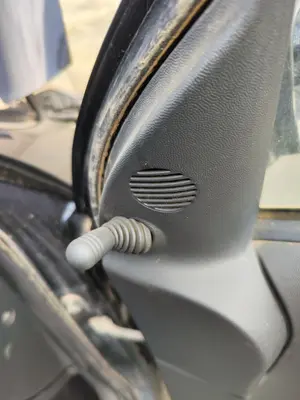 Foto de RETROVISOR DERECHO OPEL CORSA C 1.2 16V CAT (Z 12 XEP / LB4) (80 CV / 59 KW)