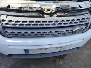 Foto de REFUERZO PARAGOLPES DELANTERO LAND ROVER RANGE ROVER EVOQUE 2.0 Td4 CAT (150 CV / 110 KW)