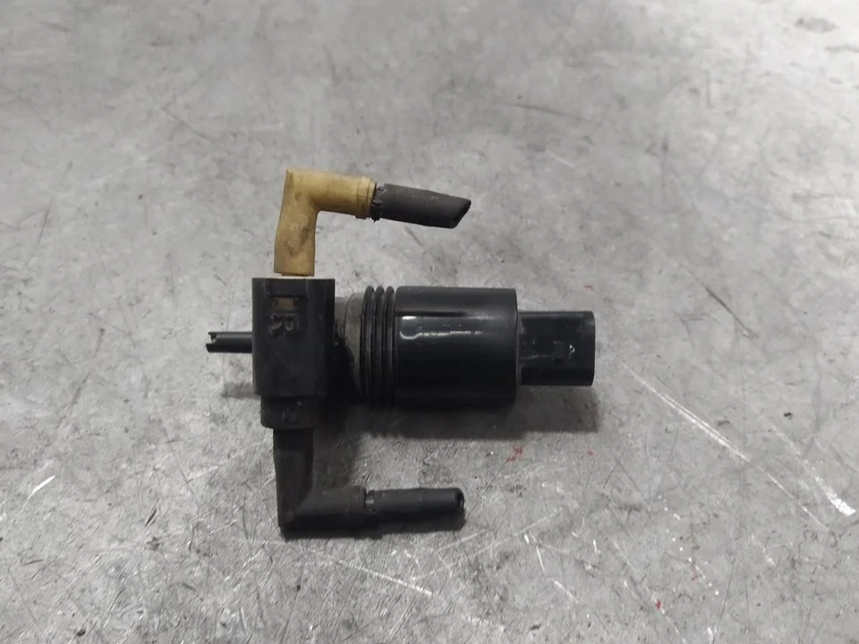 Foto de BOMBA LIMPIA FIAT FREEMONT (345) 2.0 16V Multijet CAT (170 CV / 125 KW) referencia 05152075A