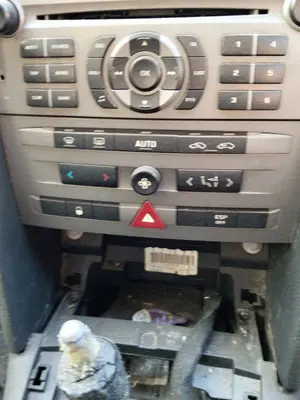 Foto de MANDO CALEFACCION / AIRE ACONDICIONADO PEUGEOT 407 1.6 HDi FAP CAT (9HZ / DV6TED4) (109 CV / 80 KW)