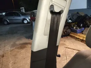 Foto de CINTURON SEGURIDAD DELANTERO DERECHO VOLKSWAGEN POLO IV (9N1)