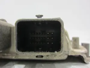 Foto de CENTRALITA MOTOR UCE CITROEN XSARA PICASSO referencia 9648483480 foto 4