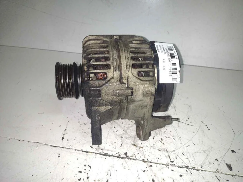 Foto de ALTERNADOR AUDI A3 (8L) referencia 028903028D