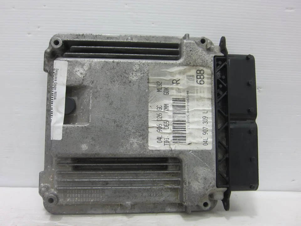 Foto de CENTRALITA MOTOR UCE AUDI A4 AVANT (8W5) referencia 04L907309L
