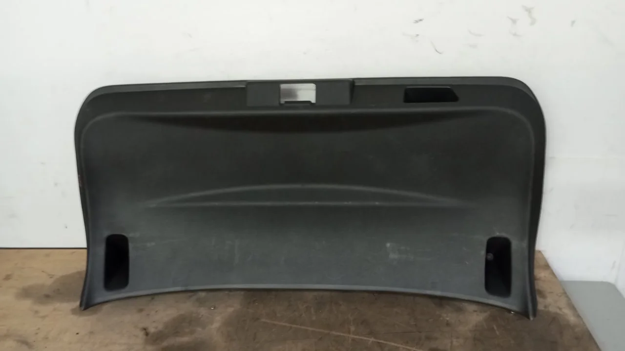 Foto de GUARNECIDO PORTON TRASERO RENAULT CAPTUR I 1.5 dCi Diesel FAP (110 CV / 81 KW) referencia 909009758R