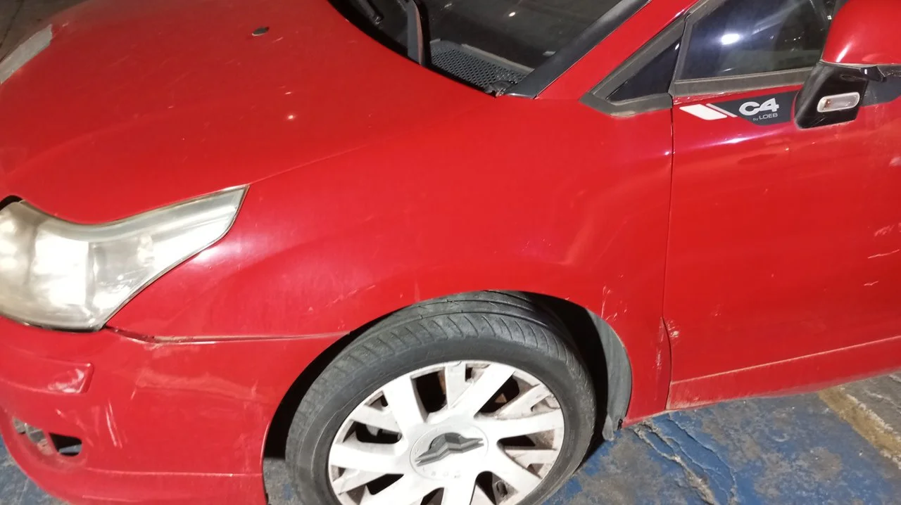 Foto de ALETA DELANTERA IZQUIERDA CITROEN C4 COUPE 1.6 HDi CAT (9HY / DV6TED4) (109 CV / 80 KW) referencia 7840V0