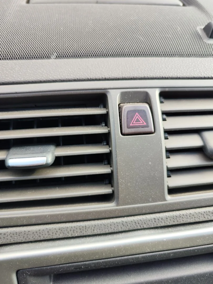 Foto de WARNING VOLVO V50 FAMILIAR 2.0 Diesel CAT (136 CV / 100 KW)