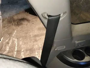 Foto de CINTURON SEGURIDAD TRASERO DERECHO MITSUBISHI GRANDIS (NA0W)