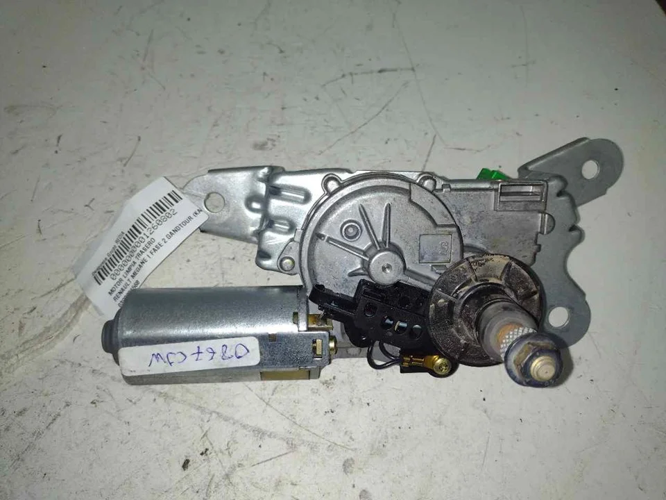 Foto de MOTOR LIMPIA TRASERO RENAULT MEGANE I FASE 2 GRANDTOUR (KA...) 1.9 dTi Diesel CAT (98 CV / 72 KW) referencia 0390201568