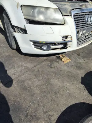 Foto de PARAGOLPES DELANTERO AUDI A6 BERLINA (4F2) 2.0 TDI (140 CV / 103 KW) foto 3