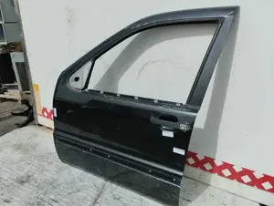 Foto de PUERTA DELANTERA IZQUIERDA MERCEDES-BENZ CLASE ML (BM 163) 3.7 V6 CAT (245 CV / 180 KW) foto 8