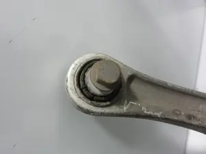 Foto de BRAZO SUSPENSION SUPERIOR TRASERO DERECHO PORSCHE CAYENNE (TIPO 92A) referencia 7L0505376A foto 4