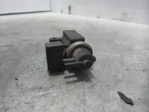 Foto de VALVULA AIRE ADICIONAL BMW SERIE 3 COMPACTO (E46) M47N204D4 referencia 72279600 foto 5