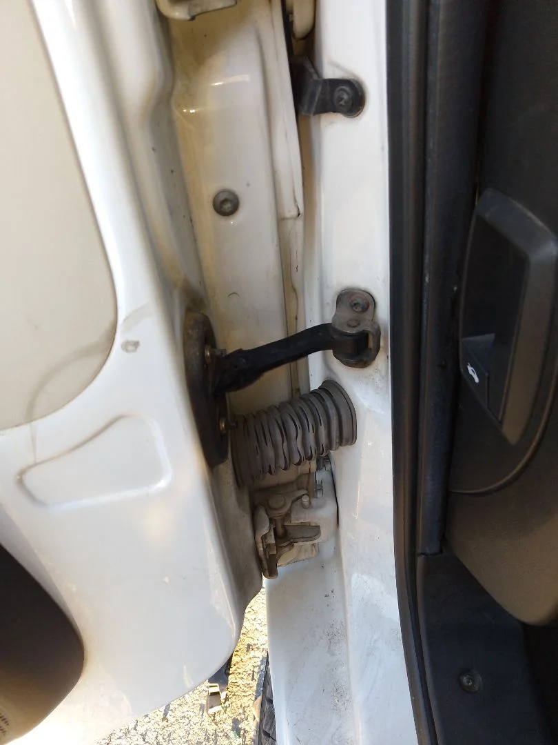 Foto de RETENEDOR PUERTA FIAT DUCATO 3 MAXI FURGÓN TS 35 (295) 2.3 JTD CAT (131 CV / 96 KW) referencia 1394172080