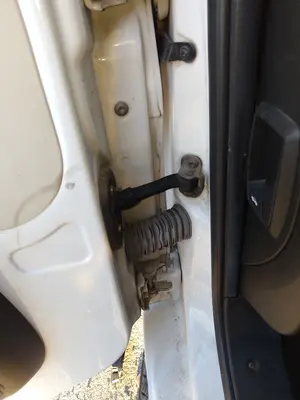 Foto de RETENEDOR PUERTA FIAT DUCATO 3 MAXI FURGÓN TS 35 (295) 2.3 JTD CAT (131 CV / 96 KW) referencia 1394172080