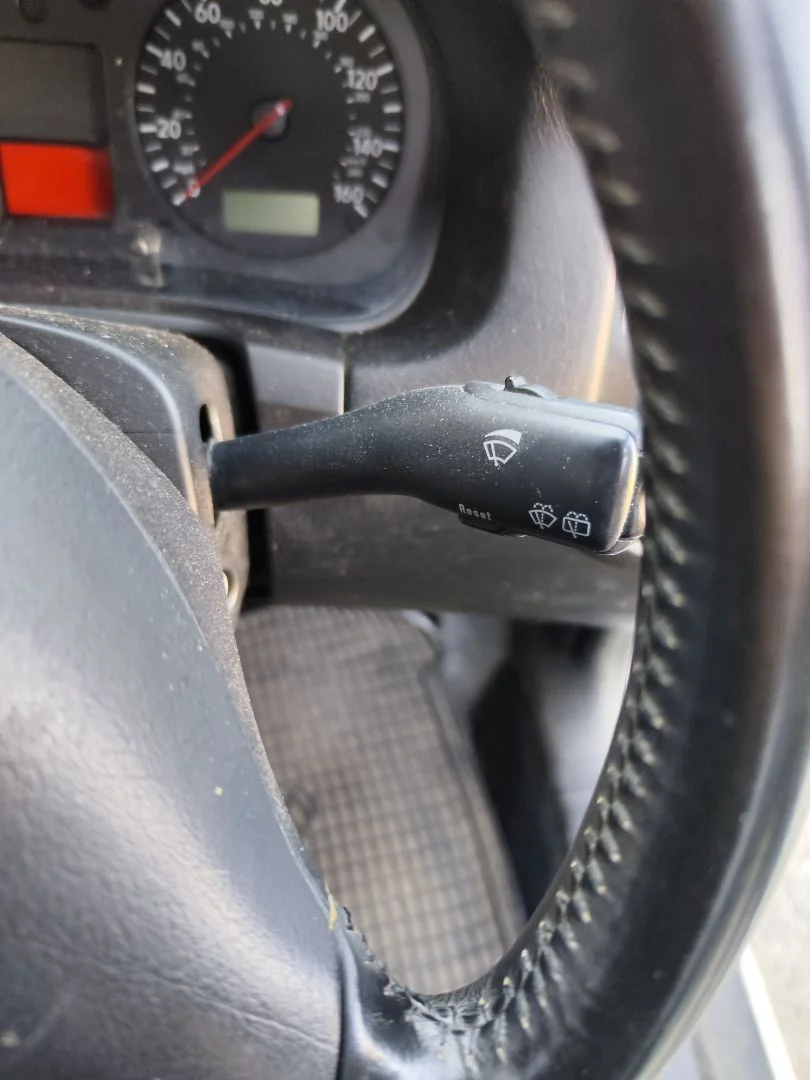 Foto de MANDO LIMPIA VOLKSWAGEN GOLF IV BERLINA (1J1)(10.1997) 1.9 TDI (131 CV / 96 KW)