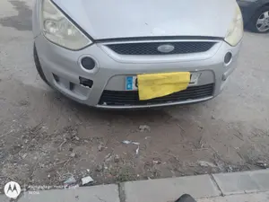 Foto de PARAGOLPES DELANTERO FORD S-MAX (CA1) 2.0 TDCi CAT (140 CV / 103 KW) foto 2