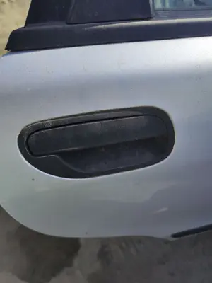 Foto de MANETA EXTERIOR TRASERA DERECHA VOLVO S40 BERLINA 1.9 Diesel CAT (116 CV / 85 KW) referencia 30621858