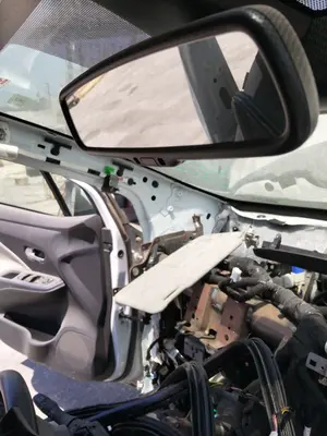 Foto de RETROVISOR INTERIOR NISSAN MICRA (K14) 1.0 12V CAT (71 CV / 52 KW)