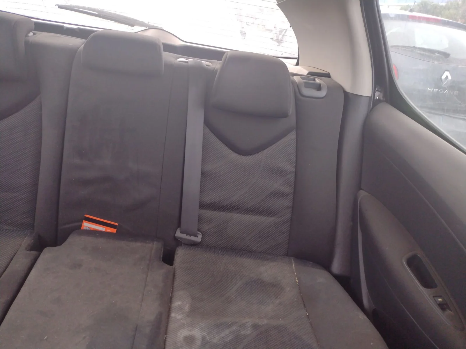 Foto de ASIENTOS TRASEROS PEUGEOT 308 1.6 16V HDi (90 CV / 66 KW) referencia 16131394XJ