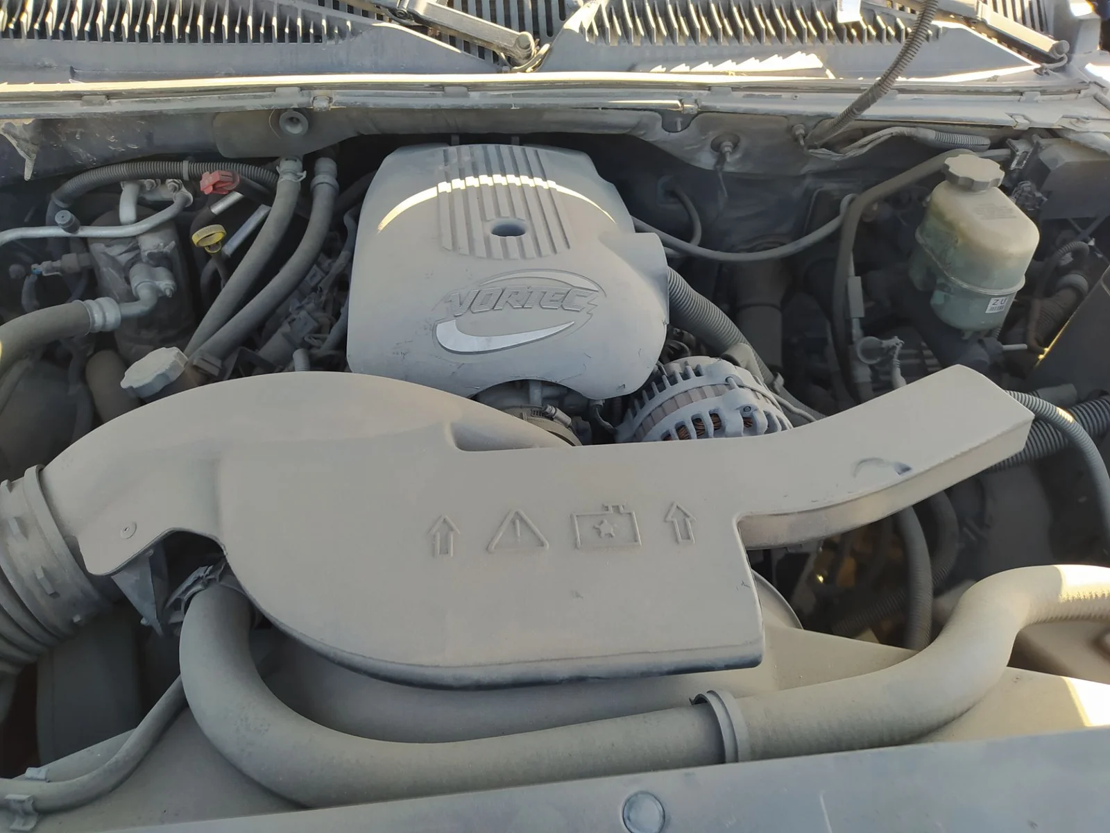 Foto de MOTOR COMPLETO GENERAL MOTORS CHEVROLET TAHOE 5.3 V8 CAT (273 CV / 201 KW)