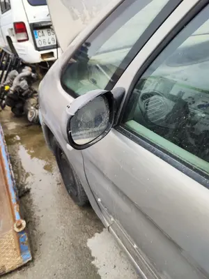 Foto de RETROVISOR IZQUIERDO CITROEN XSARA PICASSO 2.0 HDi CAT (RHY / DW10TD) (90 CV / 66 KW)