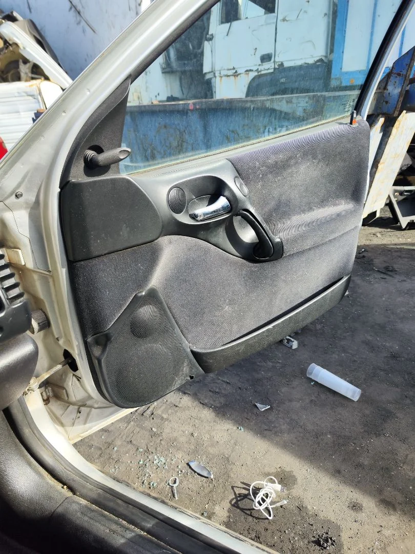 Foto de ELEVALUNAS DELANTERO DERECHO OPEL VECTRA B BERLINA 2.0 DTI (101 CV / 74 KW) referencia 90512644
