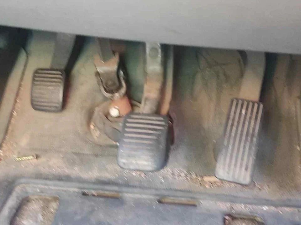 Foto de PEDAL EMBRAGUE PEUGEOT BOXER (333/335) FURGÓN TECHO ELEVADO BAT.3450MM 2.2 HDI CAT (101 CV / 74 KW)