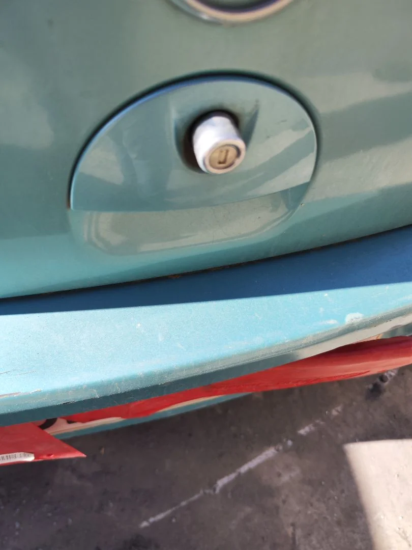 Foto de CERRADURA MALETERO / PORTON OPEL CORSA C 1.2 16V CAT (Z 12 XEP / LB4) (80 CV / 59 KW)