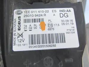 Foto de FARO DERECHO RENAULT TRAFIC III FURGÓN 1.6 dCi Diesel Energy (120 CV / 88 KW)