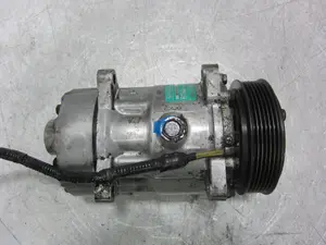 Foto de COMPRESOR AIRE ACONDICIONADO PEUGEOT 306 3/5 PT. / 4 PT. (S2) referencia SD7V161227F foto 2
