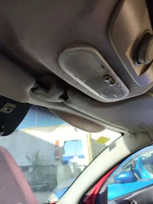 Foto de LUZ INTERIOR RENAULT MEGANE II BERLINA 5P 1.5 dCi Diesel (106 CV / 78 KW)