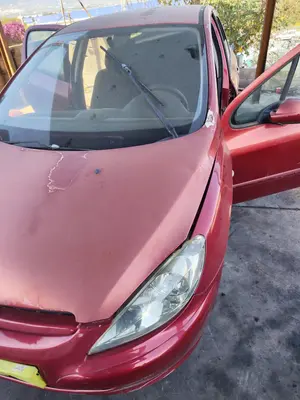 Foto de CAPO PEUGEOT 307 (S1)(04.2001) 1.6 16V CAT (109 CV / 80 KW) referencia 7901J0 foto 3