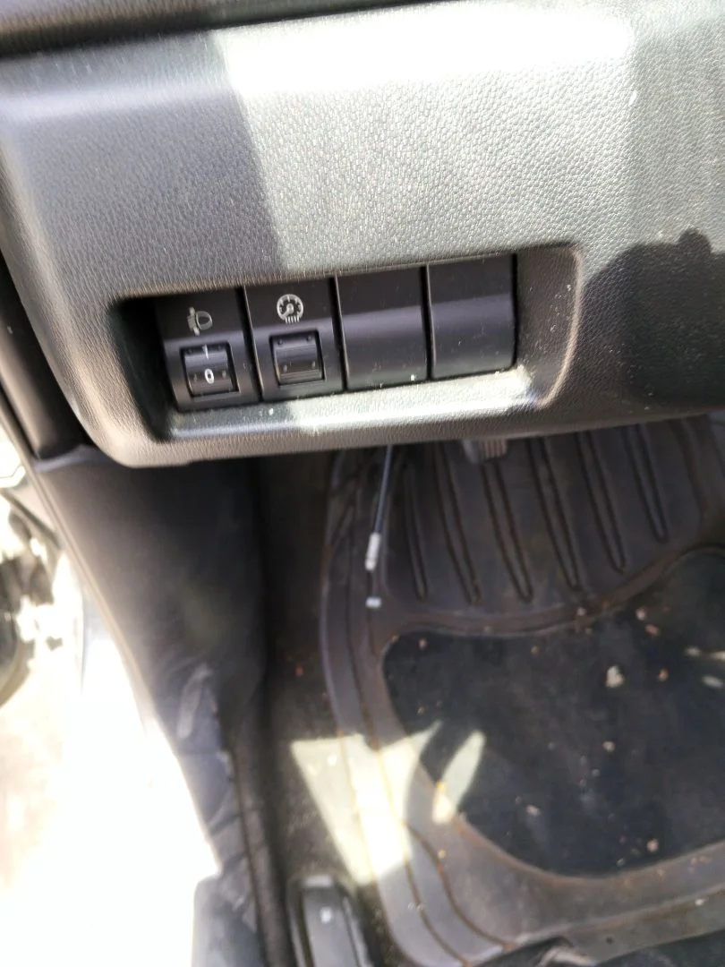 Foto de INTERRUPTOR MAZDA 3 BERLINA (BK) 1.6 16V CAT (105 CV / 77 KW)