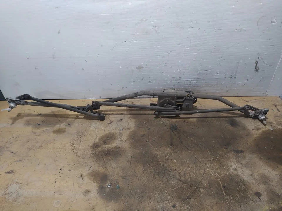 Foto de MOTOR LIMPIA DELANTERO OPEL ZAFIRA A 1.8 16V CAT (116 CV / 85 KW) referencia 404496