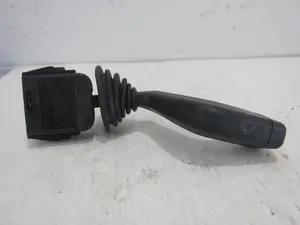 Foto de MANDO LIMPIA OPEL CORSA B 1.0 12V CAT (X 10 XE / LW3) (54 CV / 40 KW) referencia 90124931 foto 1
