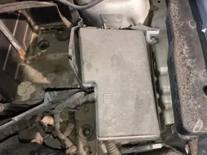 Foto de CAJA RELES / FUSIBLES FORD FOCUS SPORTBREAK (CAP) 1.6 TDCi CAT (90 CV / 66 KW)