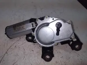 Foto de MOTOR LIMPIA TRASERO VOLKSWAGEN POLO IV (9N1) 1.9 SDI (64 CV / 47 KW) referencia 6Q6955711 foto 2