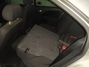 Foto de ENGANCHE CINTURON TRASERO IZQUIERDO FORD MONDEO BERLINA (GE) 2.0 TDCi CAT (131 CV / 96 KW)
