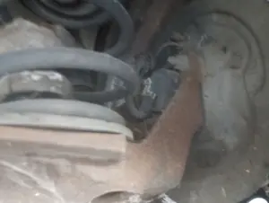 Foto de MANGUETA TRASERA IZQUIERDA OPEL ASTRA G BERLINA 1.6 CAT (Z 16 SE / L55) (84 CV / 62 KW)