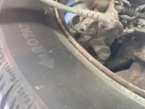 Foto de PINZA DE FRENO TRASERA DERECHA VOLKSWAGEN CADDY (2K)(02.2004) 2.0 SDI (69 CV / 51 KW) referencia 2K0615424B foto 2