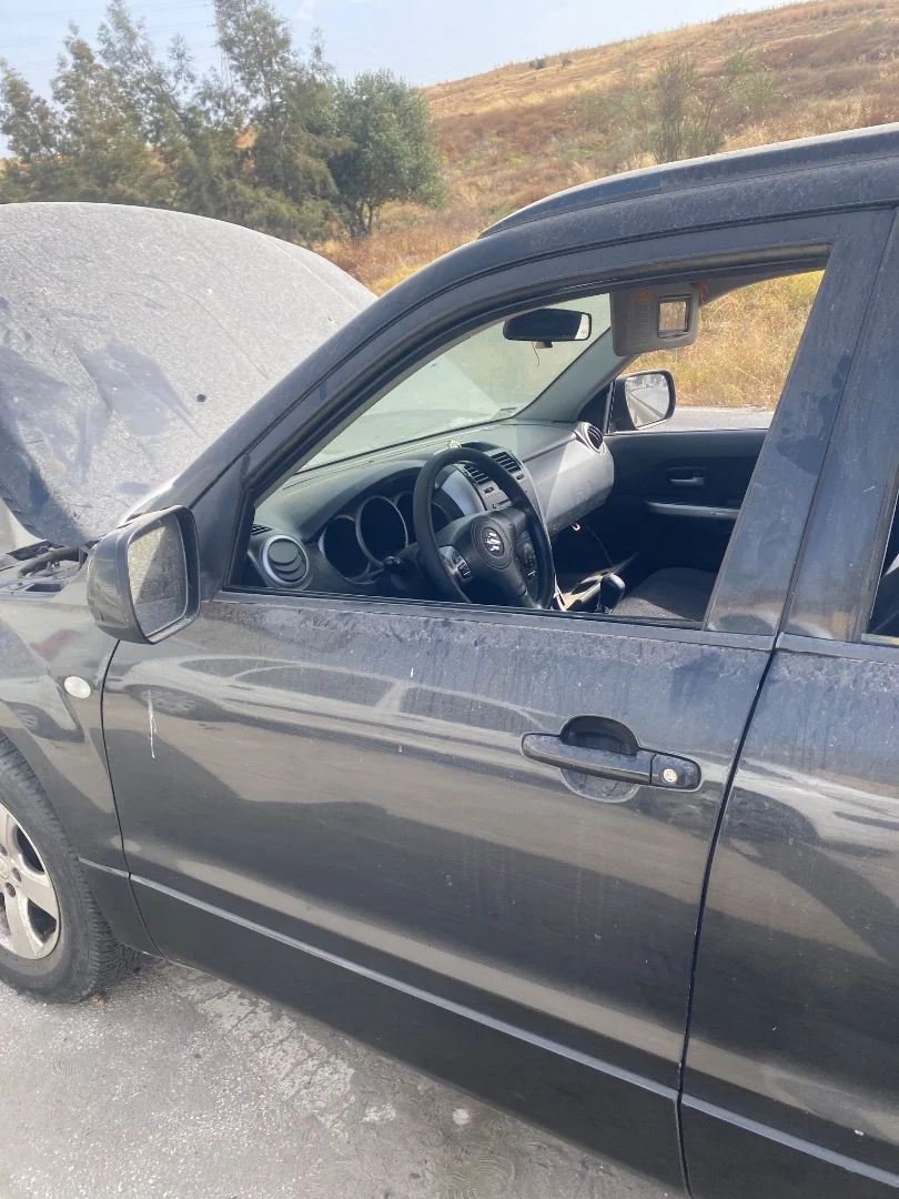 Foto de PUERTA DELANTERA IZQUIERDA SUZUKI GRAND VITARA (JB/JT) 2.0 16V CAT (140 CV / 103 KW) referencia 68002-65844-000