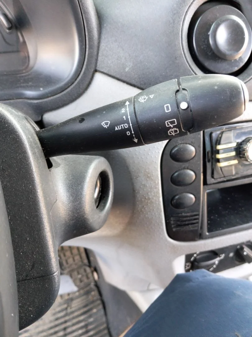 Foto de MANDO MULTIFUNCION CITROEN C3 1.4 HDi (68 CV / 50 KW)