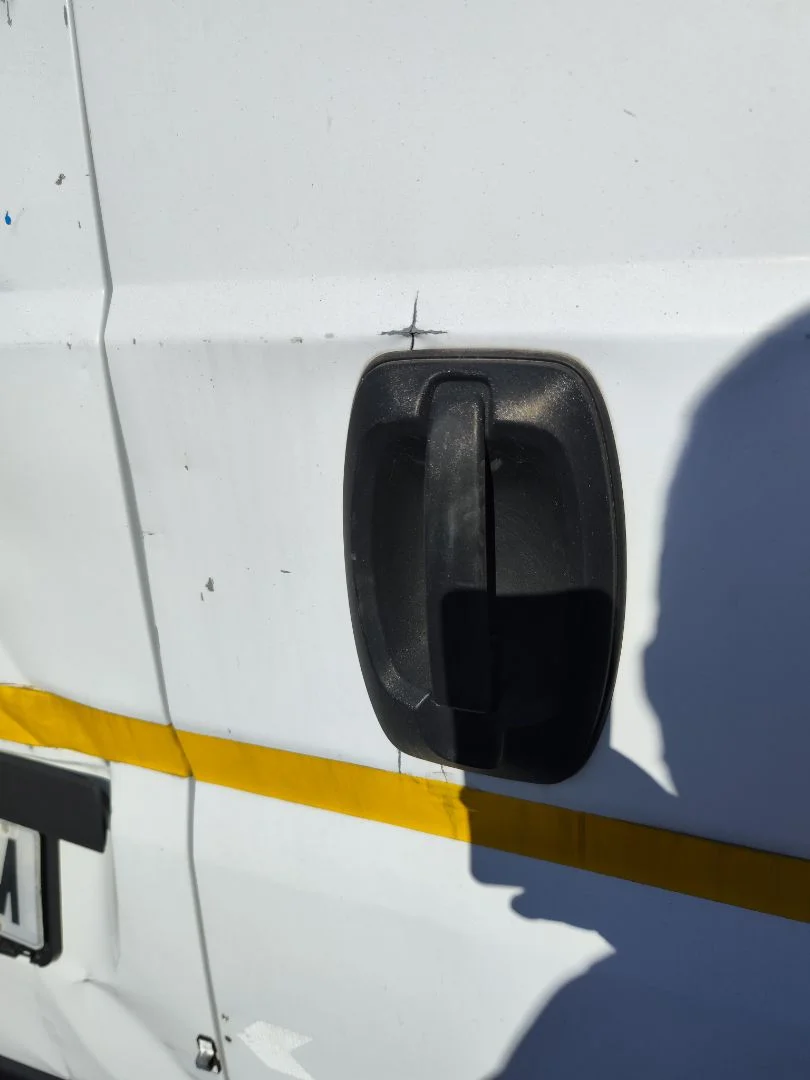 Foto de MANETA EXTERIOR MALETERO / PORTON FIAT DUCATO 3 MAXI FURGÓN TS 35 (295) 2.3 JTD CAT (148 CV / 109 KW) referencia 0735801751