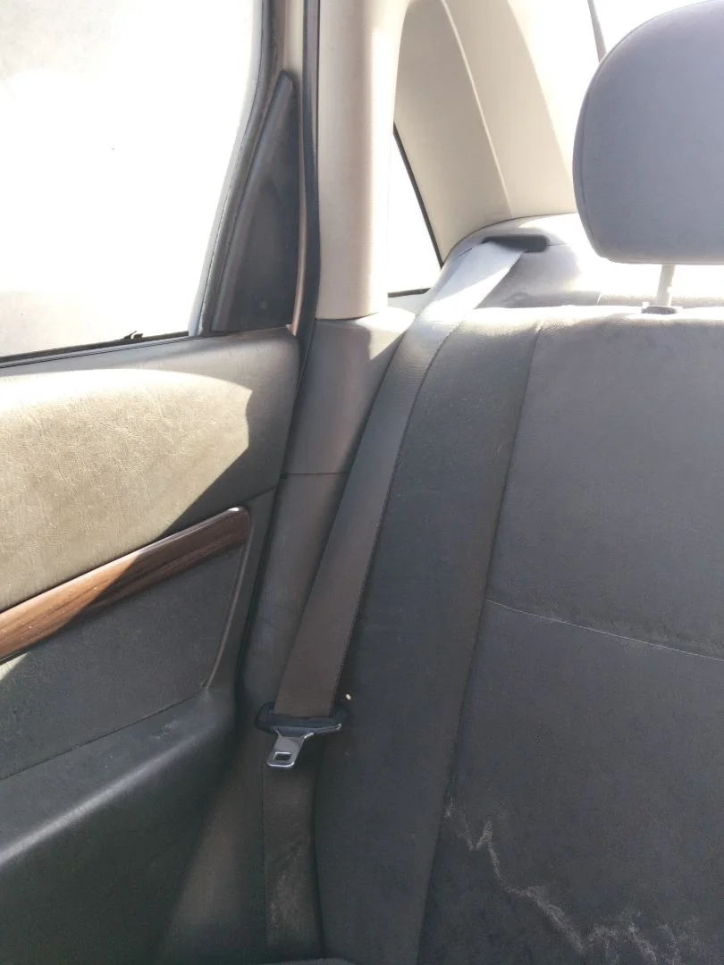 Foto de CINTURON SEGURIDAD TRASERO DERECHO FORD FOCUS BERLINA (CAK) 1.6 16V CAT (101 CV / 74 KW)