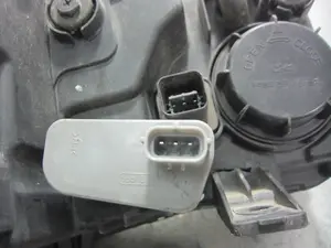 Foto de FARO IZQUIERDO KIA OPIRUS (GH) 3.5 V6 CAT (203 CV / 149 KW) referencia 921013F110 foto 8