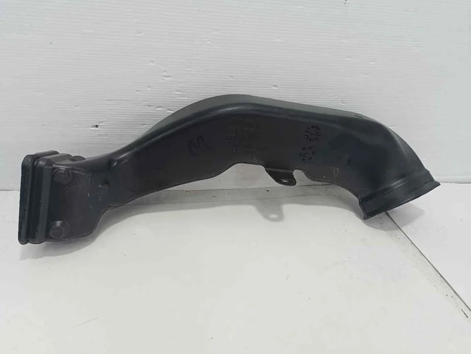 Foto de NO IDENTIFICADO PORSCHE MACAN (95BA) referencia 8R1819656