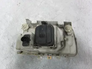 Foto de FARO IZQUIERDO VOLKSWAGEN POLO III (6N1) 1.4 16V (101 CV / 74 KW) referencia 96249500 foto 3