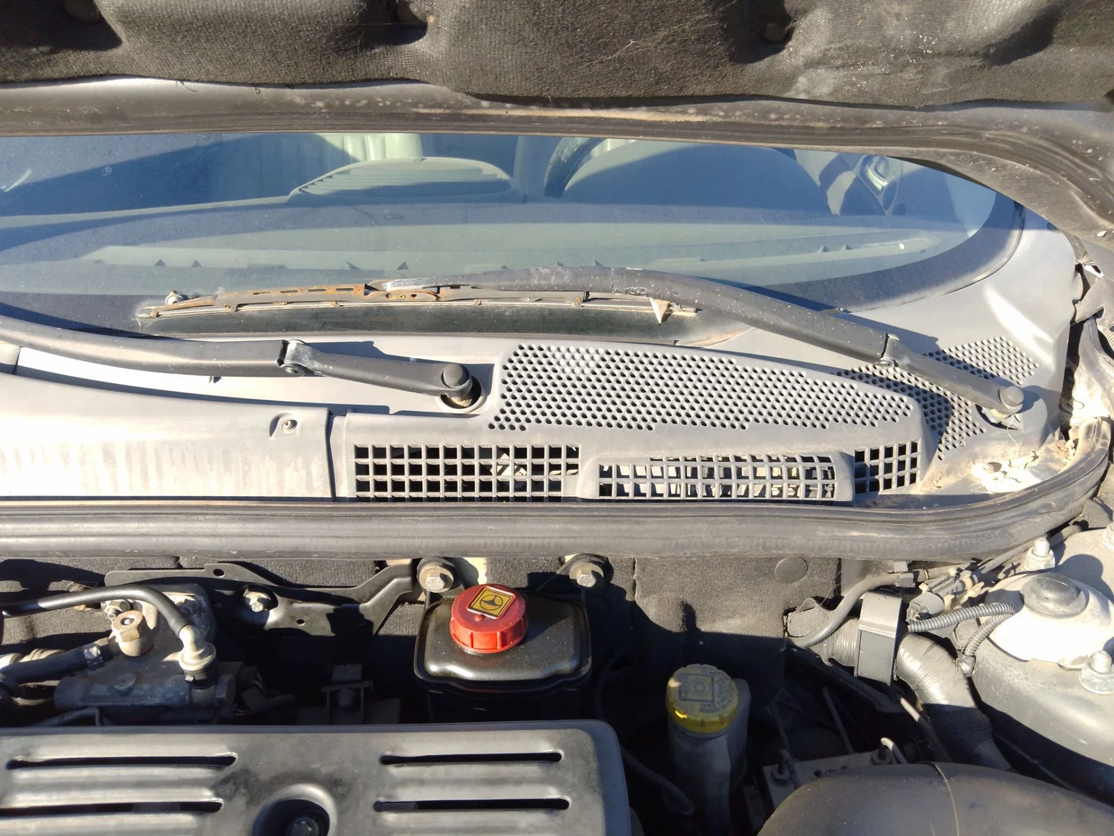 Foto de ARTICULACION LIMPIA DELANTERA ALFA ROMEO 147 (190) 1.9 JTD CAT (110 CV / 81 KW)